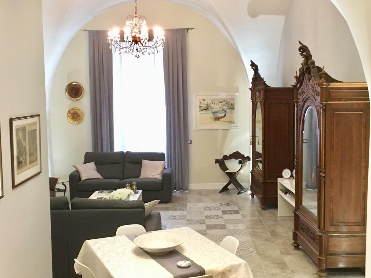 Dimora Del Papa Apartment *